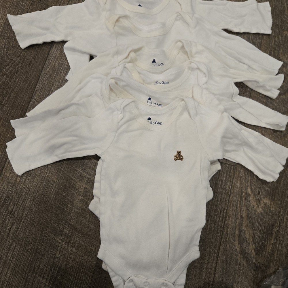 GAP Cream Long Sleeve Bodysuit Set